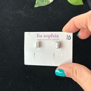 ⭐️ lia sophia stud earrings ⭐️